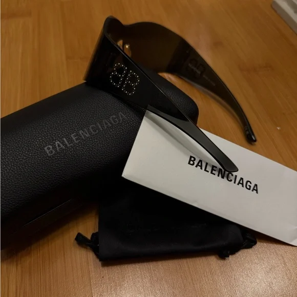 Balenciaga BB0122S 004 Sunglasses - Picture 2 of 6